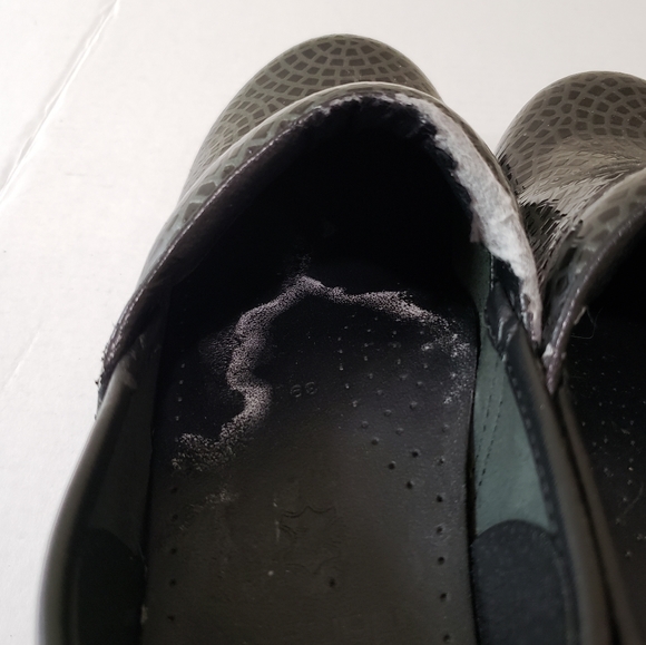 Dansko Colorful Print Texture Glossed Leather Slip-Resistant Clog Mules Size 39 - Picture 11 of 13